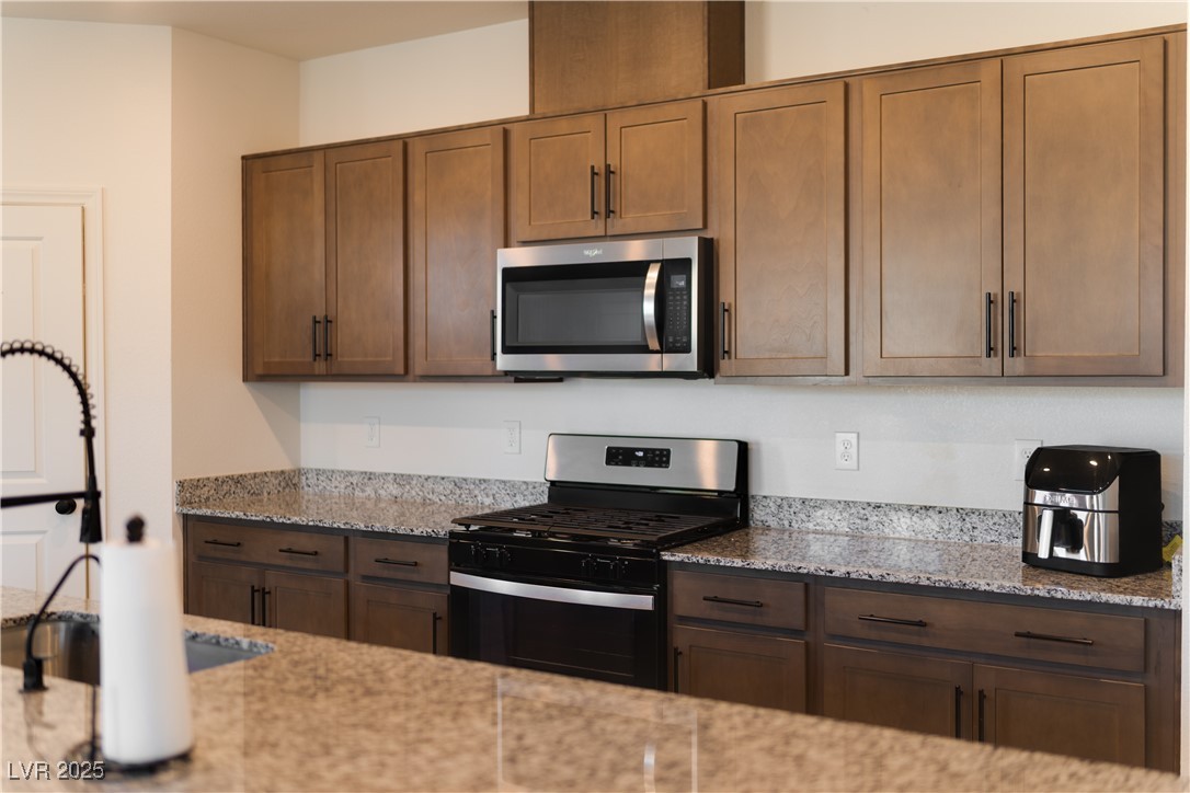 Las Vegas, Nevada, 89141, United States, 5 Bedrooms Bedrooms, ,4 BathroomsBathrooms,Residential,For Sale,1951084