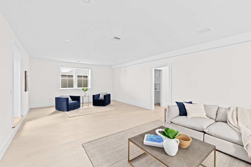 Brookline, Massachusetts, 02467, United States, 5 Bedrooms Bedrooms, ,5 BathroomsBathrooms,Residential,For Sale,1838998
