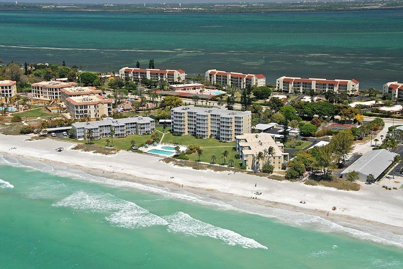 Longboat Key, Florida, 34228, United States, 2 Bedrooms Bedrooms, ,2 BathroomsBathrooms,Residential,For Sale,1766269