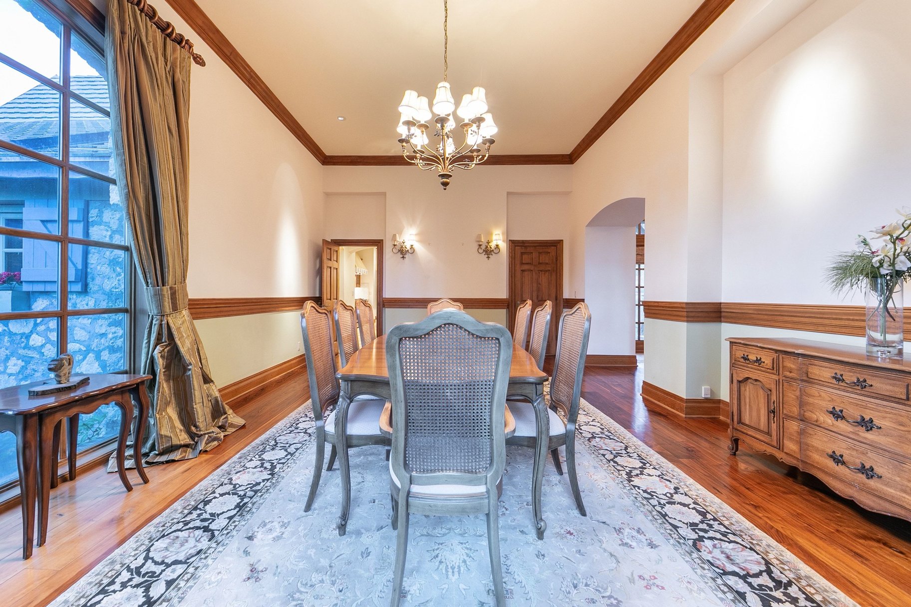  THE BENNINGTON ESTATE - Elegance of the French Alps - Spirit of the Sierras - 物件實景
