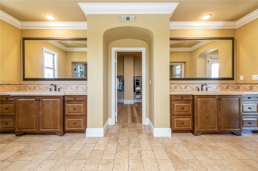 Walnut, California, 91789, United States, 4 Bedrooms Bedrooms, ,5 BathroomsBathrooms,Residential,For Sale,2030257