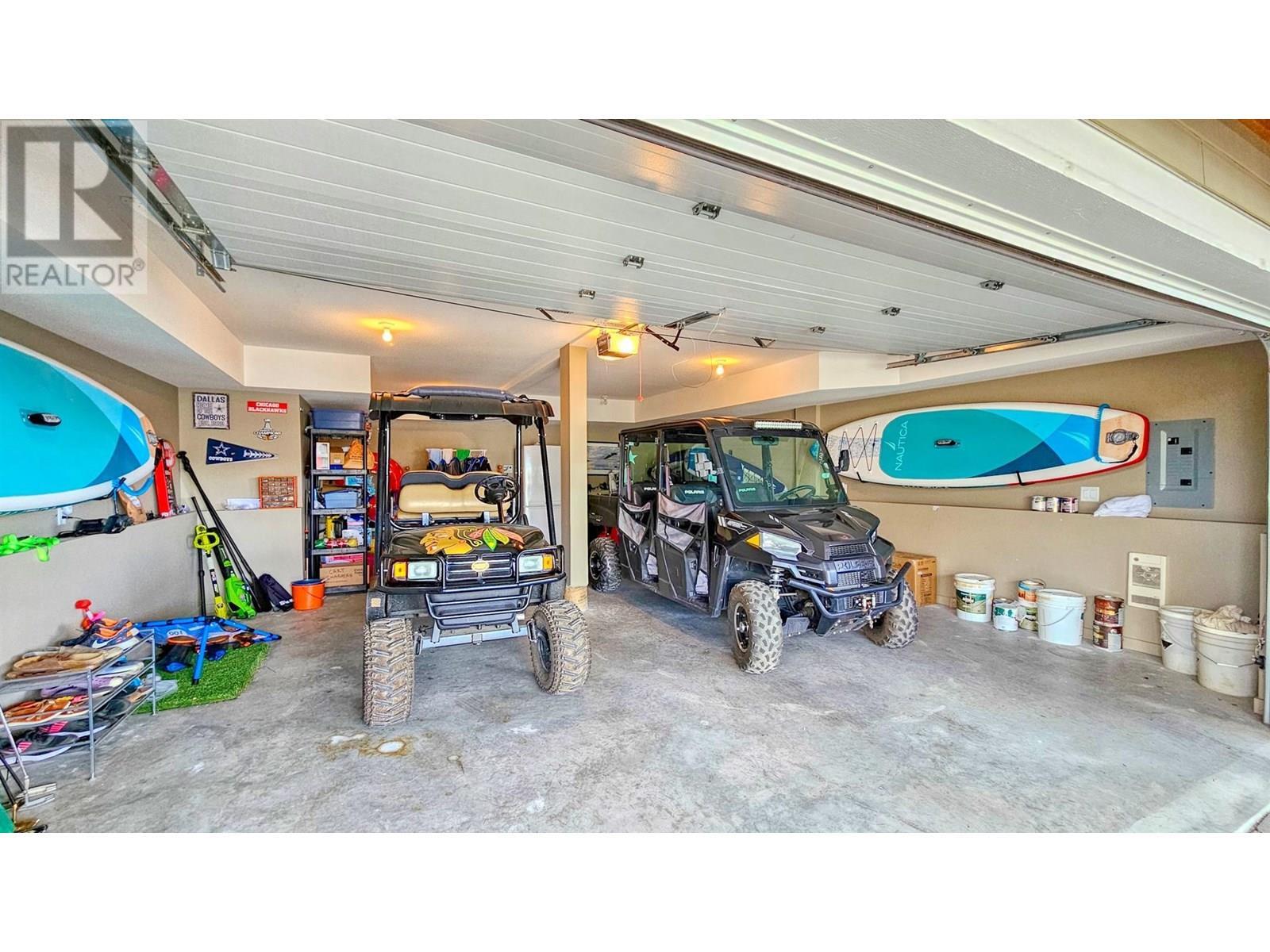 KELOWNA, British Columbia, V1Z 3R8, CA, 3 Bedrooms Bedrooms, ,2 BathroomsBathrooms,Residential,For Sale,1892697