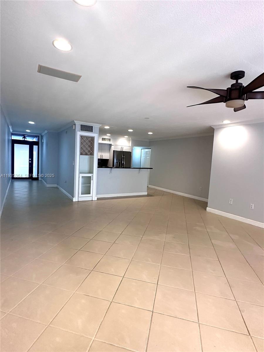 Miami Lakes, Florida, 33014, United States, 2 Bedrooms Bedrooms, ,2 BathroomsBathrooms,Residential,For Sale,2003044