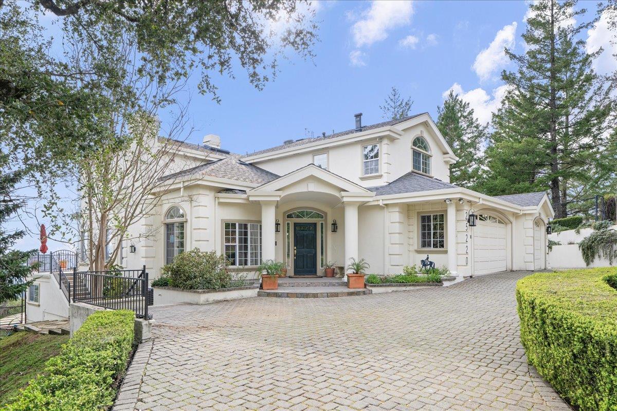 Los Gatos, California, 95033, United States, 5 Bedrooms Bedrooms, ,4 BathroomsBathrooms,Residential,For Sale,1744780