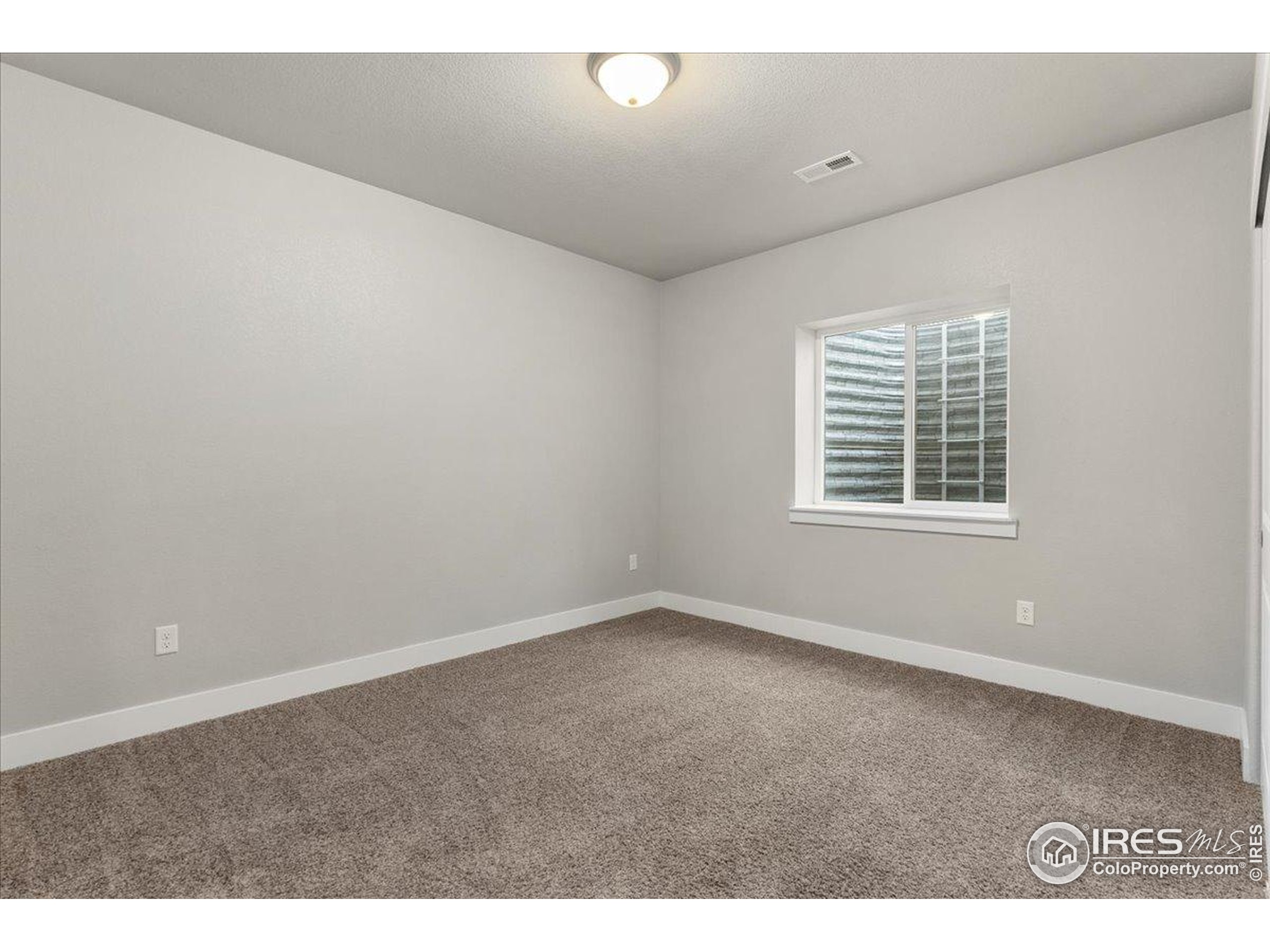 Severance, Colorado, 80550, United States, 5 Bedrooms Bedrooms, ,2 BathroomsBathrooms,Residential,For Sale,1910375