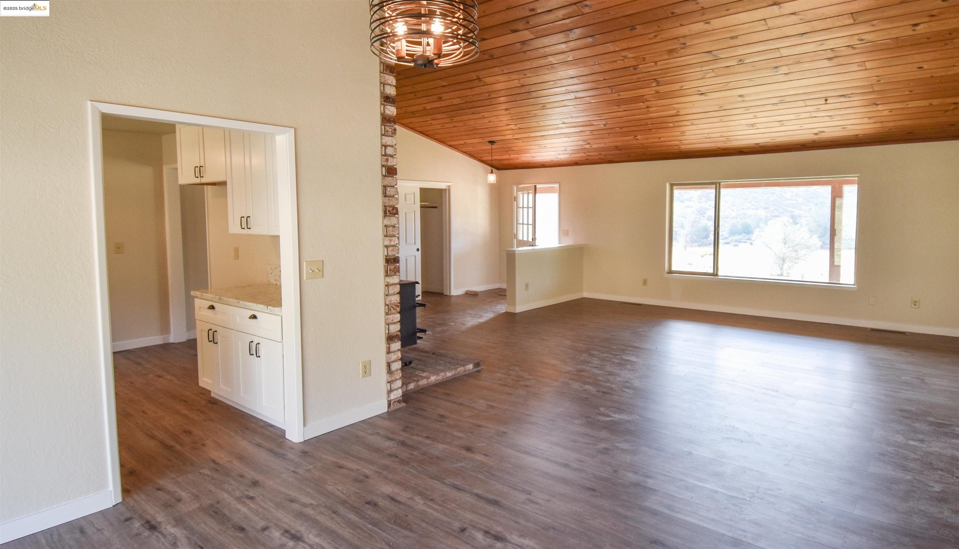 Jamestown, California, 95327, United States, 3 Bedrooms Bedrooms, ,2 BathroomsBathrooms,Residential,For Sale,1970906