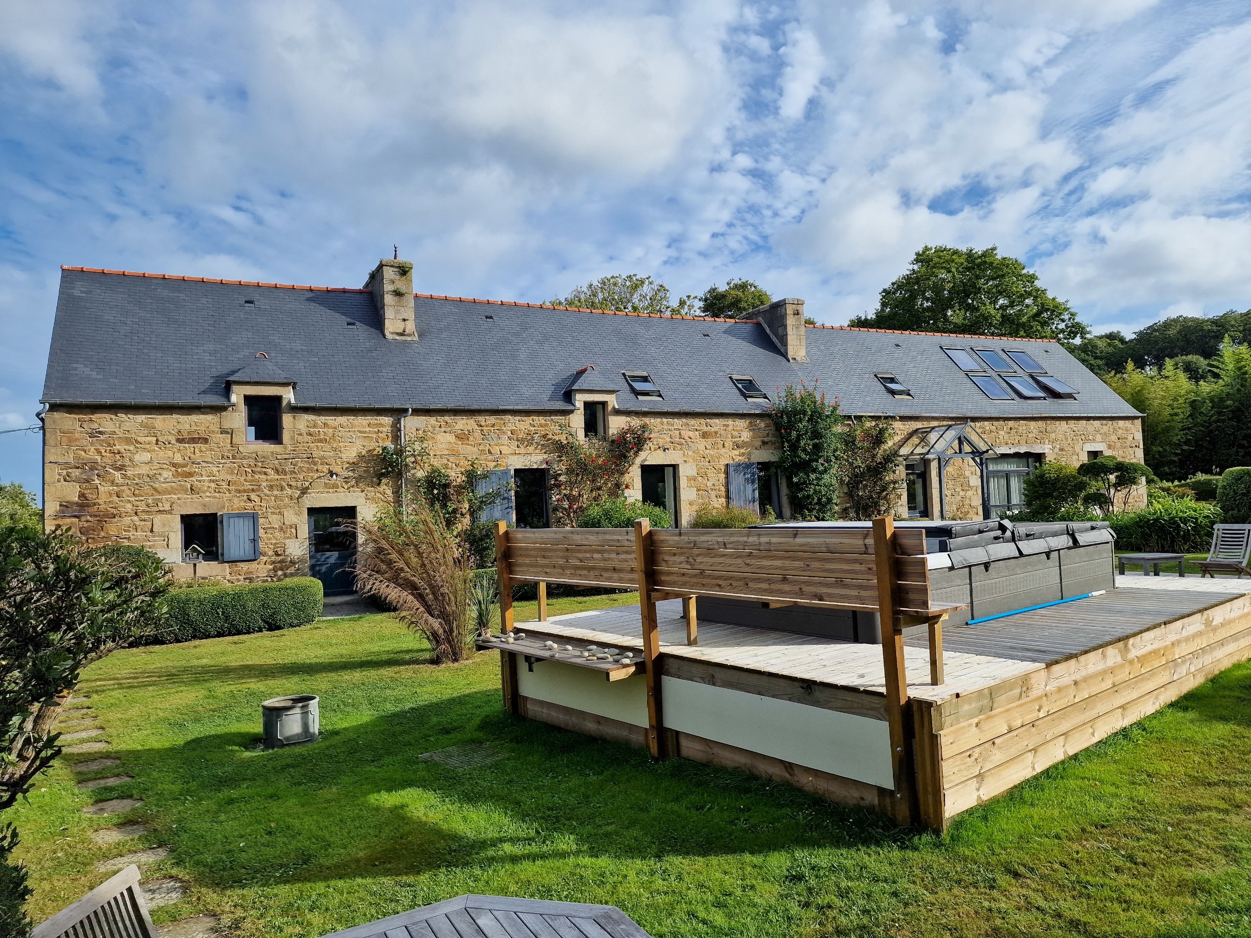  Marvellous property with a 5 acres park overlooking the sea bewteen Buguélès an… - 物件實景