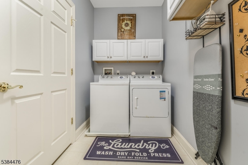 Franklin Twp., New Jersey, 08873, United States, 2 Bedrooms Bedrooms, ,2 BathroomsBathrooms,Residential,For Sale,1950649