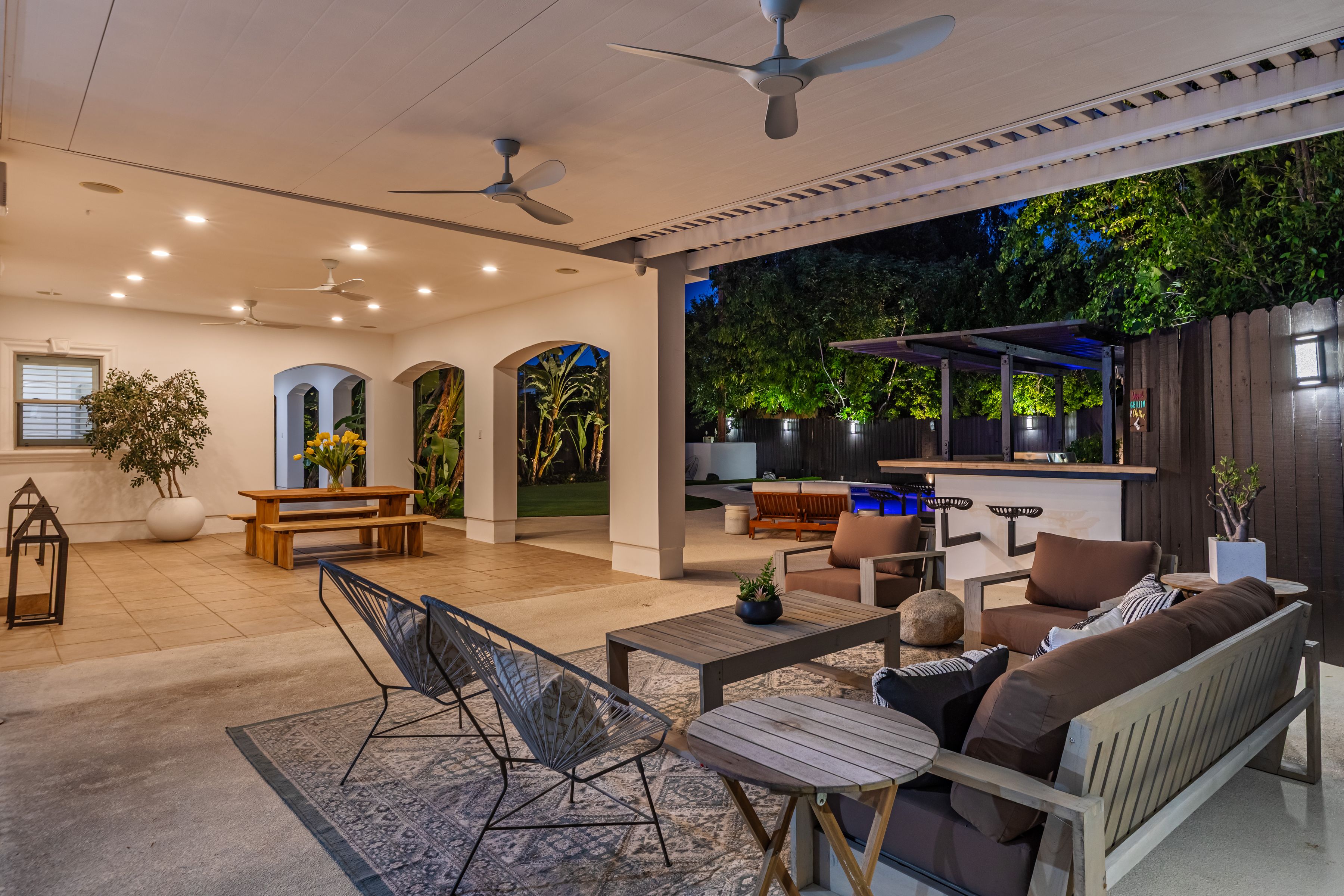  Thoughtfully Reimagined Tarzana Estate - 物件實景