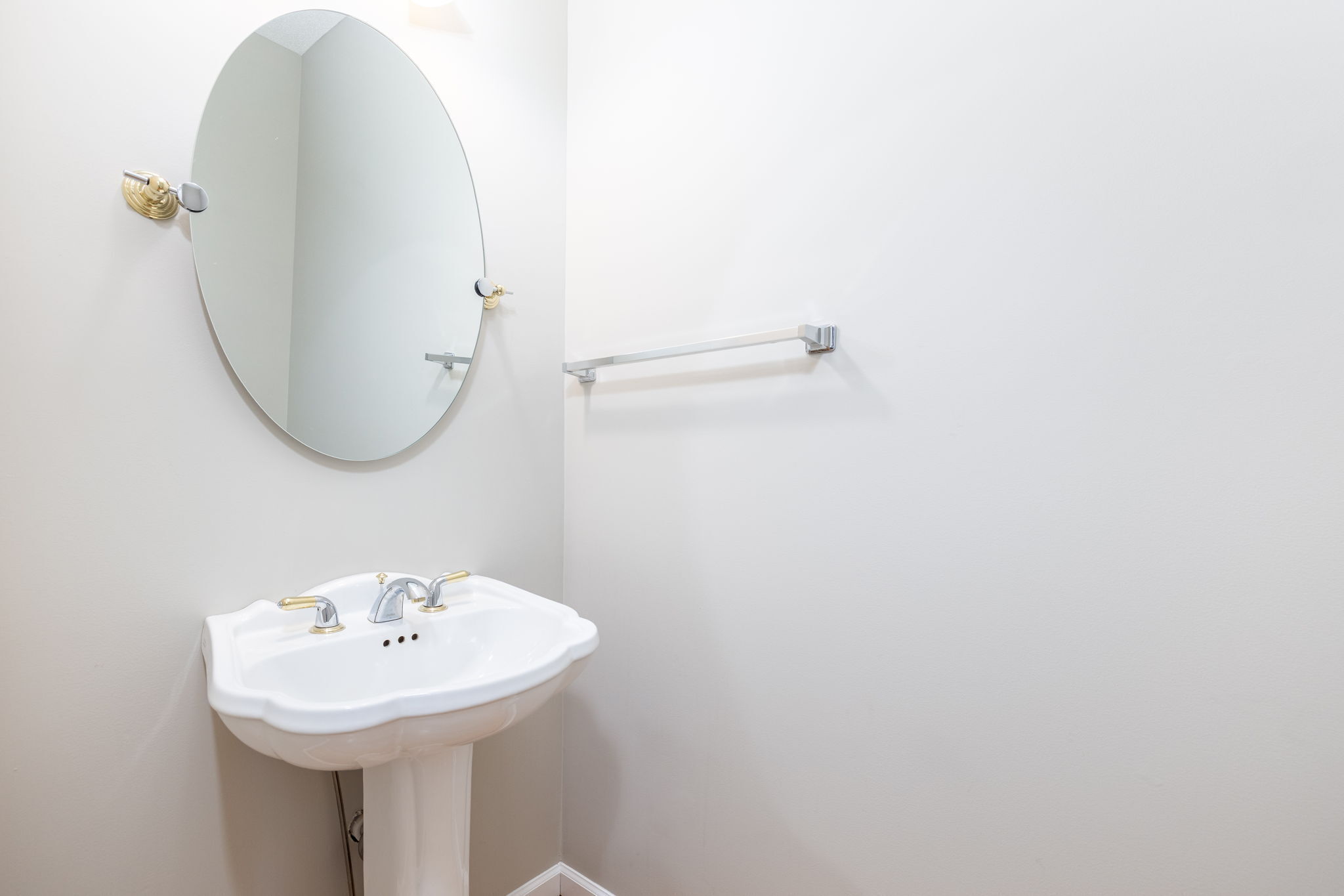 Rocky Hill, Connecticut, 06067, United States, 4 Bedrooms Bedrooms, ,3 BathroomsBathrooms,Residential,For Sale,1991962