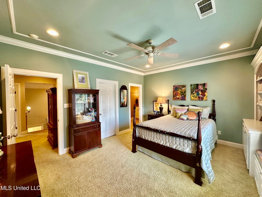Clinton, Mississippi, 39056, United States, 5 Bedrooms Bedrooms, ,3 BathroomsBathrooms,Residential,For Sale,1904228