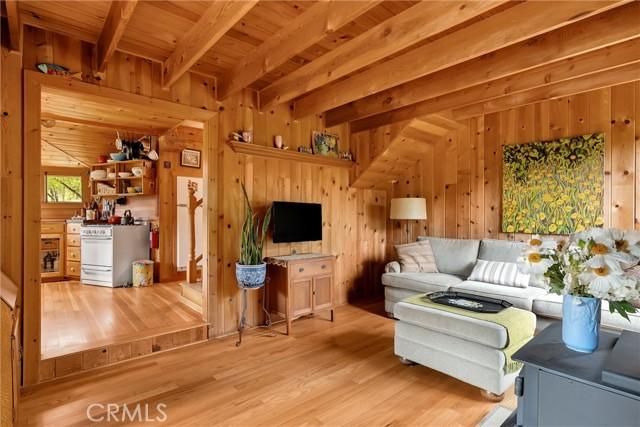 Chic, California, 95928, United States, 3 Bedrooms Bedrooms, ,1 BathroomBathrooms,Residential,For Sale,2048189