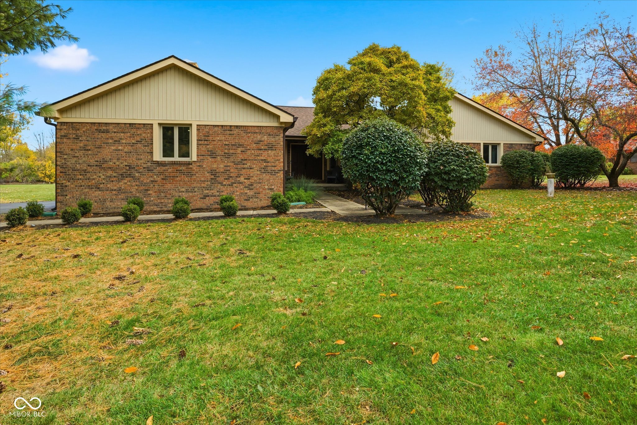 Noblesville, Indiana, 46062, United States, 4 Bedrooms Bedrooms, ,2 BathroomsBathrooms,Residential,For Sale,1987022