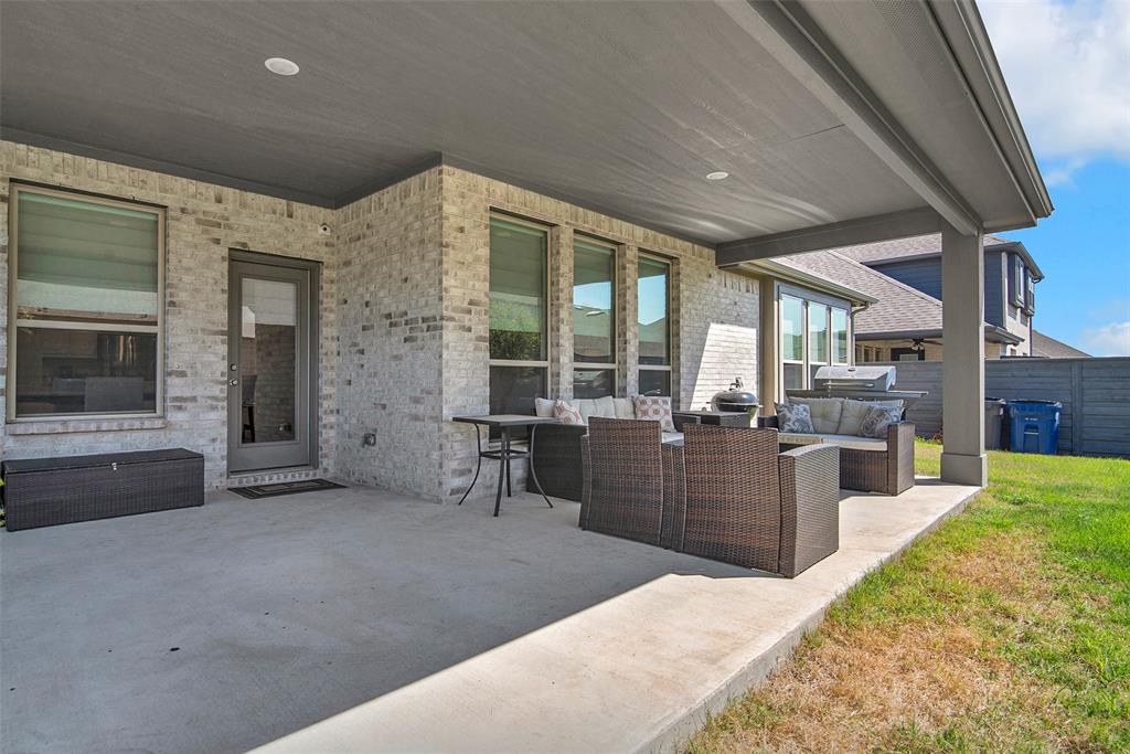 Little Elm, Texas, 76227, United States, 4 Bedrooms Bedrooms, ,3 BathroomsBathrooms,Residential,For Sale,1866695