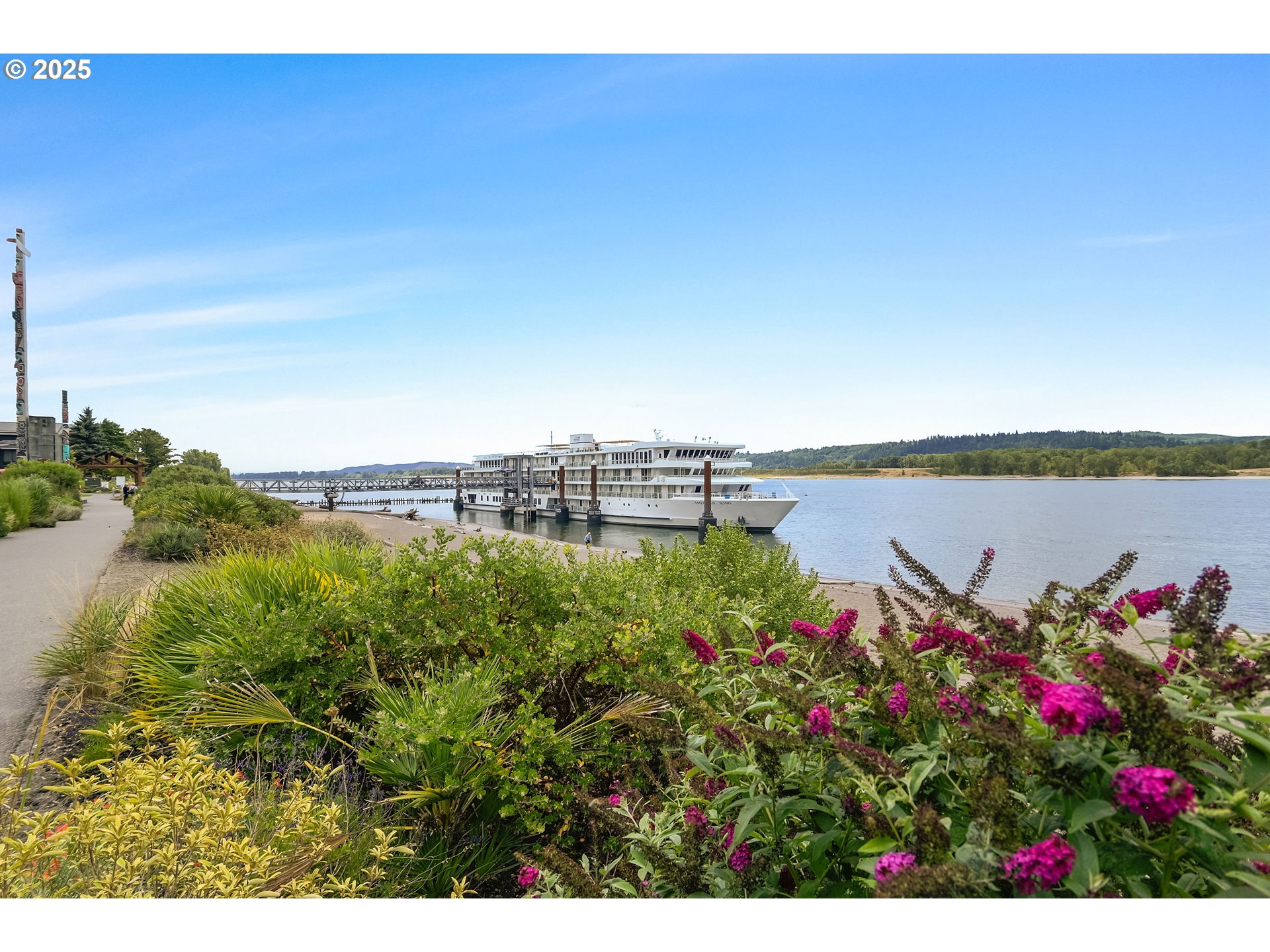 Kalama, Washington, 98625, United States, 3 Bedrooms Bedrooms, ,2 BathroomsBathrooms,Residential,For Sale,1988010