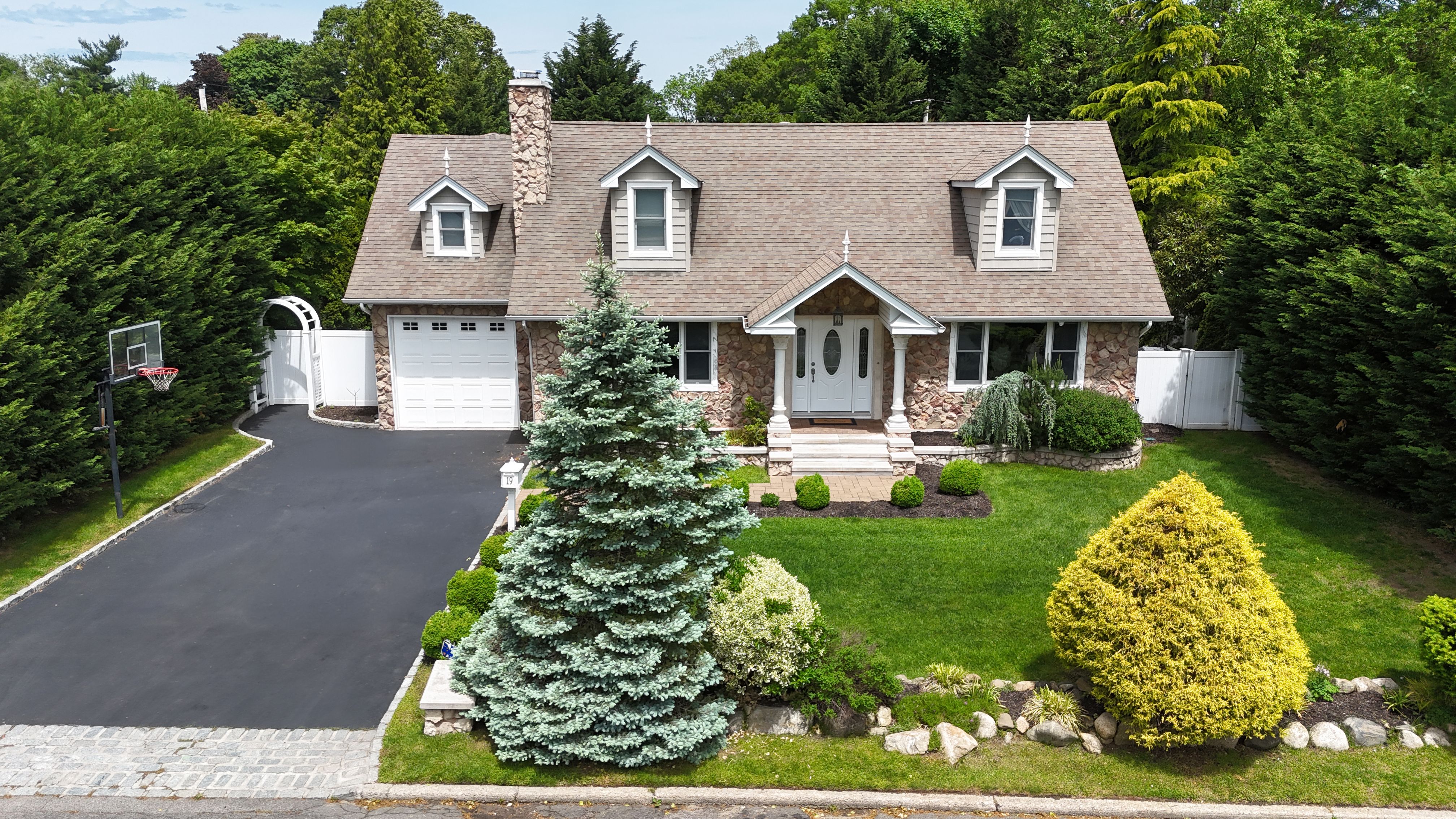  19 Gruber Drive, Glen Cove, NY 11542 - 物件實景