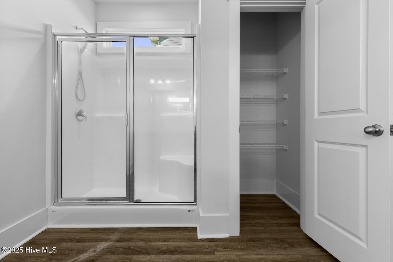 Surf City, North Carolina, 28445, United States, 4 Bedrooms Bedrooms, ,2 BathroomsBathrooms,Residential,For Sale,1987311