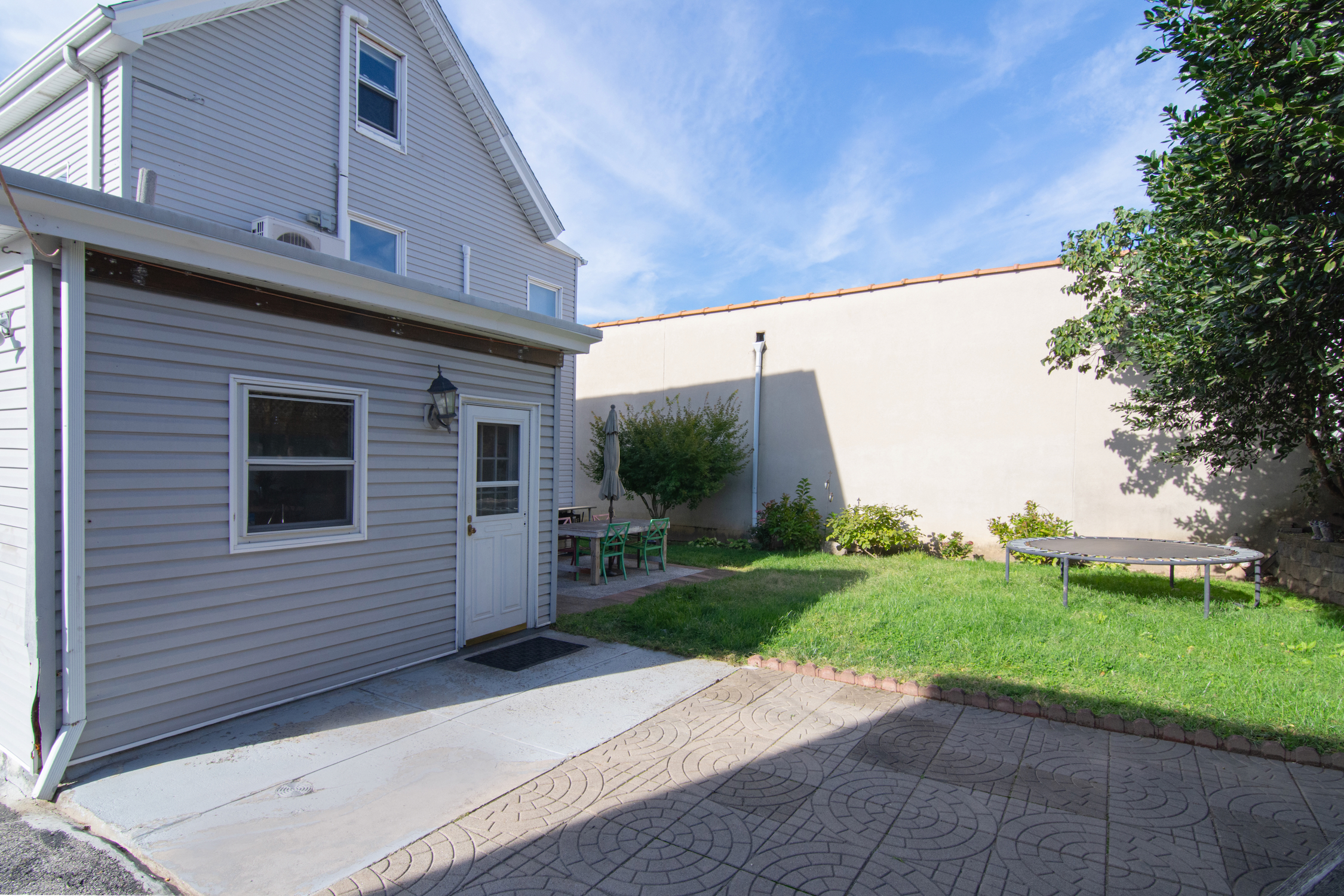  319 N Macquesten Parkway - 物件實景
