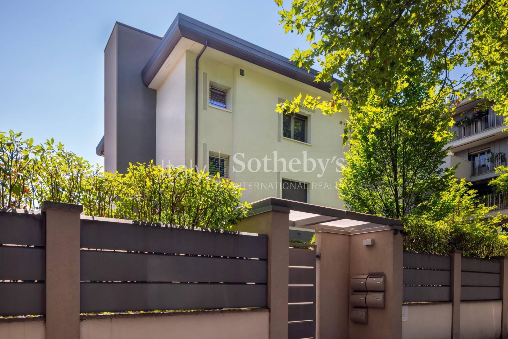  The Elegance of Contemporary Living - 物件實景