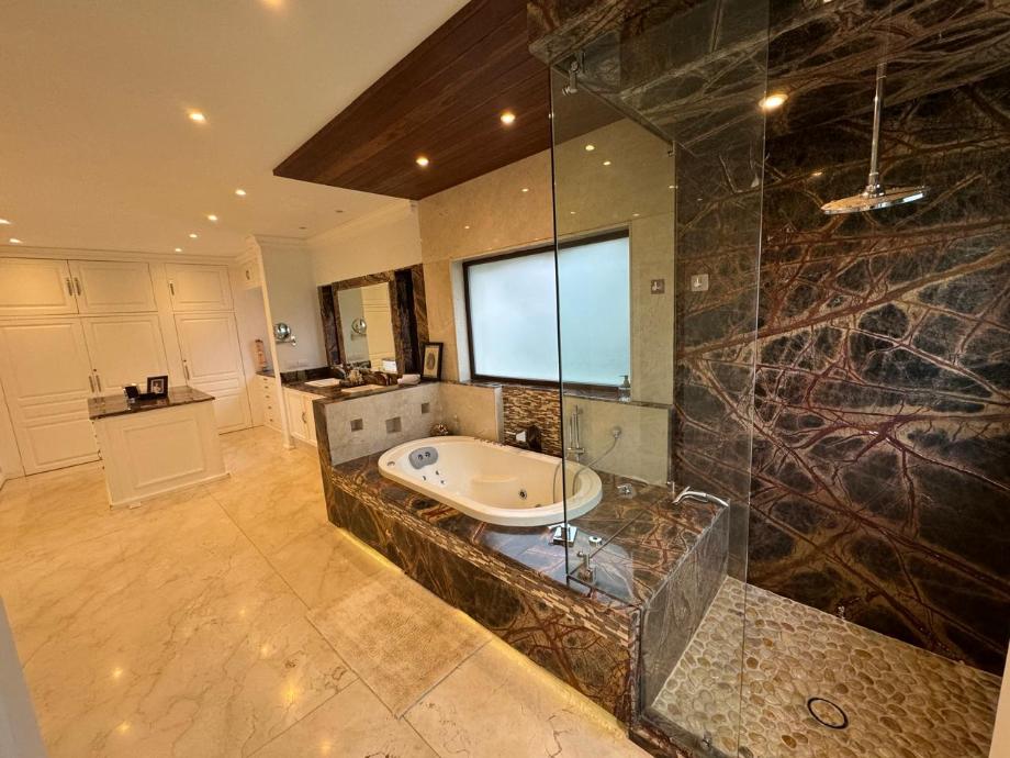 Lerma, Estado de méxico, 52005, Mexico, 5 Bedrooms Bedrooms, ,5 BathroomsBathrooms,Residential,For Sale,2003120