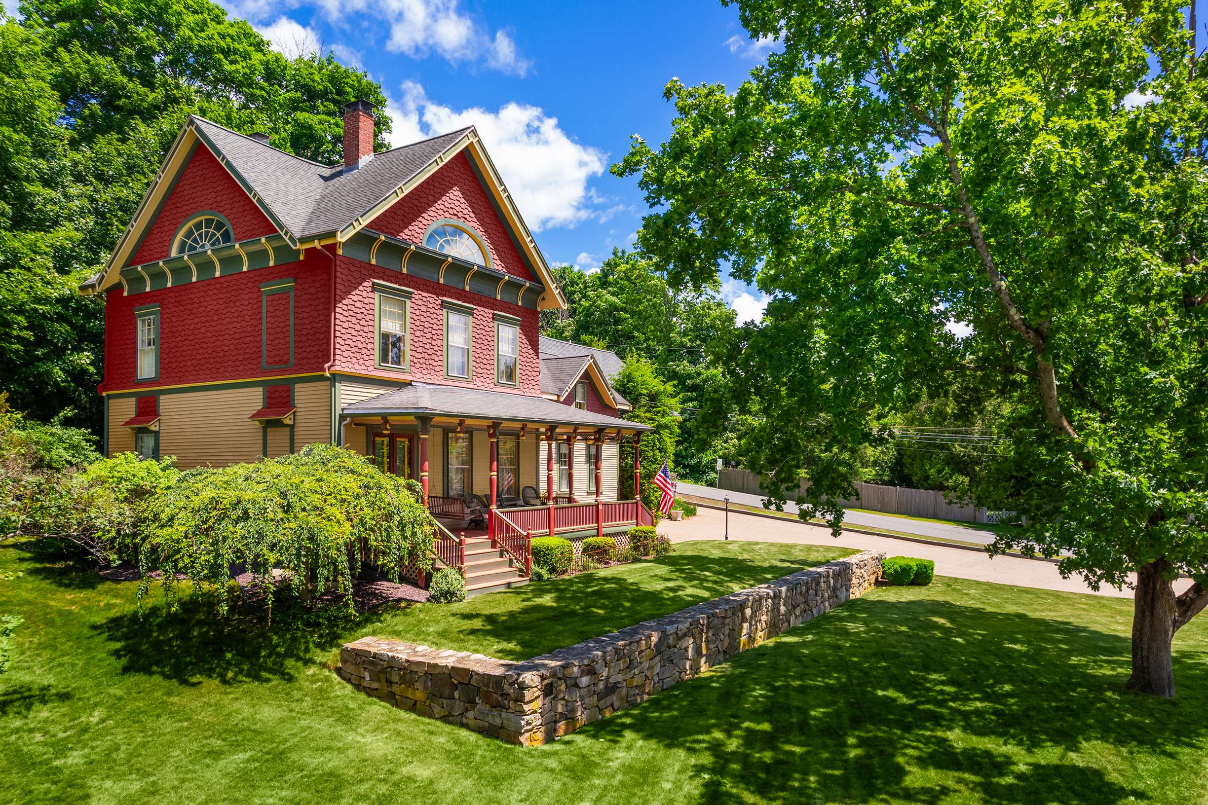  Grand New Englander with 2 Bedroom Apartment in York Village - 物件實景