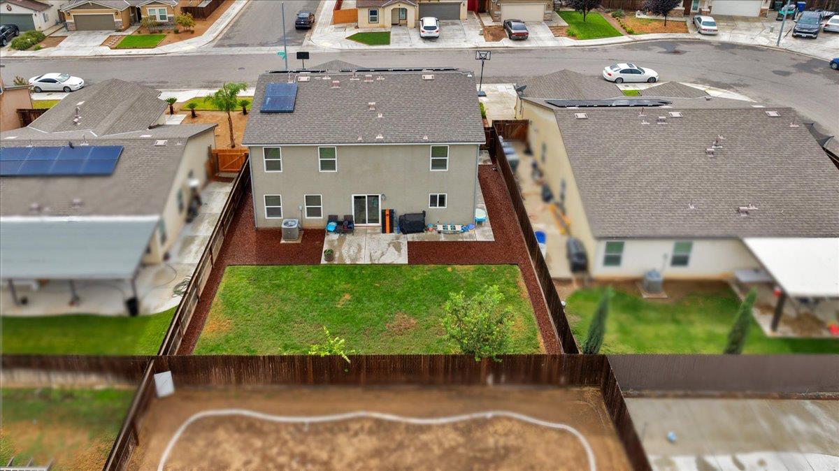 Fresno, California, 93722, United States, 5 Bedrooms Bedrooms, ,3 BathroomsBathrooms,Residential,For Sale,1982186