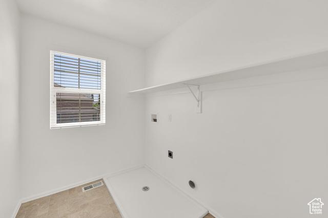 Farmington, Utah, 84025, United States, 4 Bedrooms Bedrooms, ,3 BathroomsBathrooms,Residential,For Sale,1851956