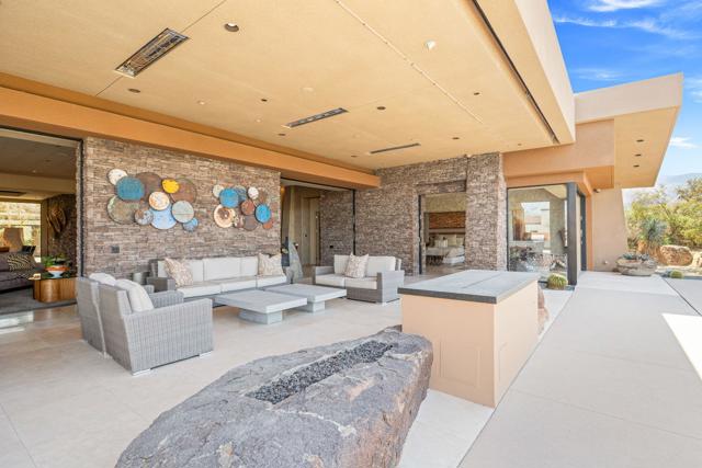 Indian Wells, California, 92210, United States, 5 Bedrooms Bedrooms, ,5 BathroomsBathrooms,Residential,For Sale,1984513