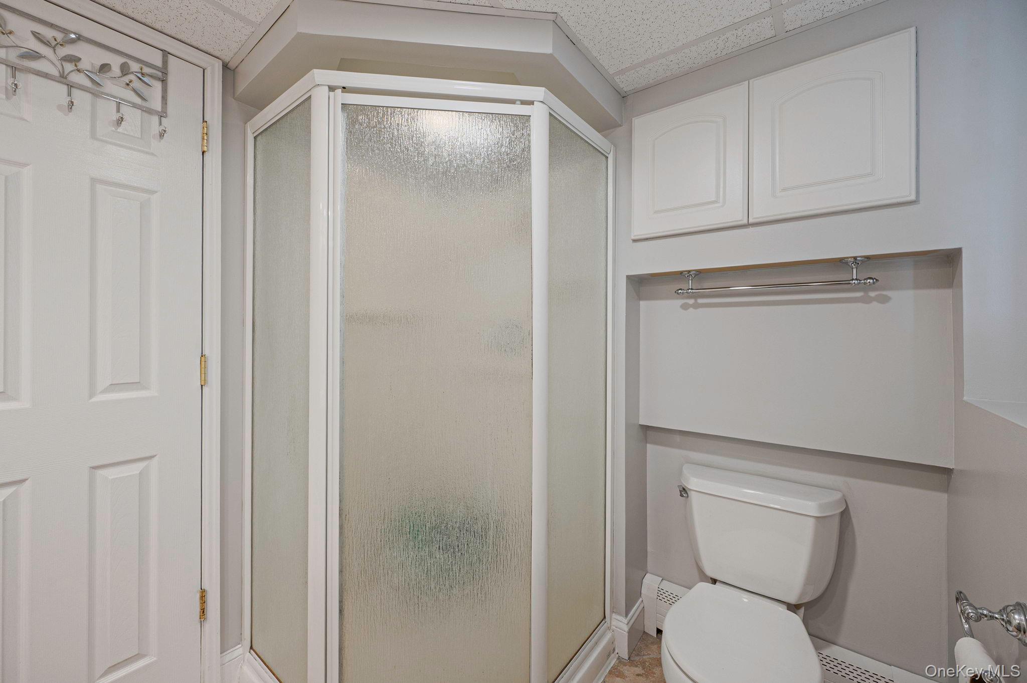 East Meadow, New York, 11554, United States, 3 Bedrooms Bedrooms, ,3 BathroomsBathrooms,Residential,For Sale,1939671