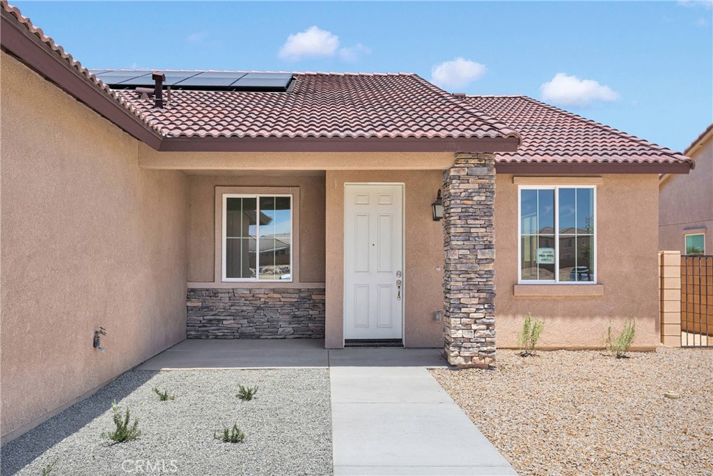 Victorville, California, 92395, United States, 3 Bedrooms Bedrooms, ,2 BathroomsBathrooms,Residential,For Sale,1865788