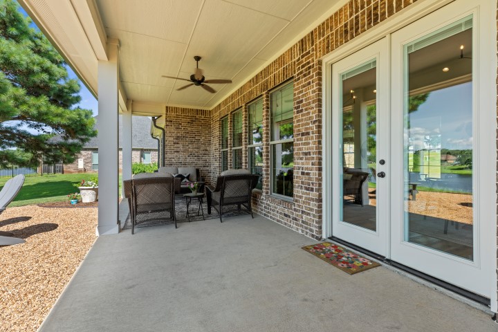 Lindale, Texas, 75771, United States, 3 Bedrooms Bedrooms, ,3 BathroomsBathrooms,Residential,For Sale,1938338