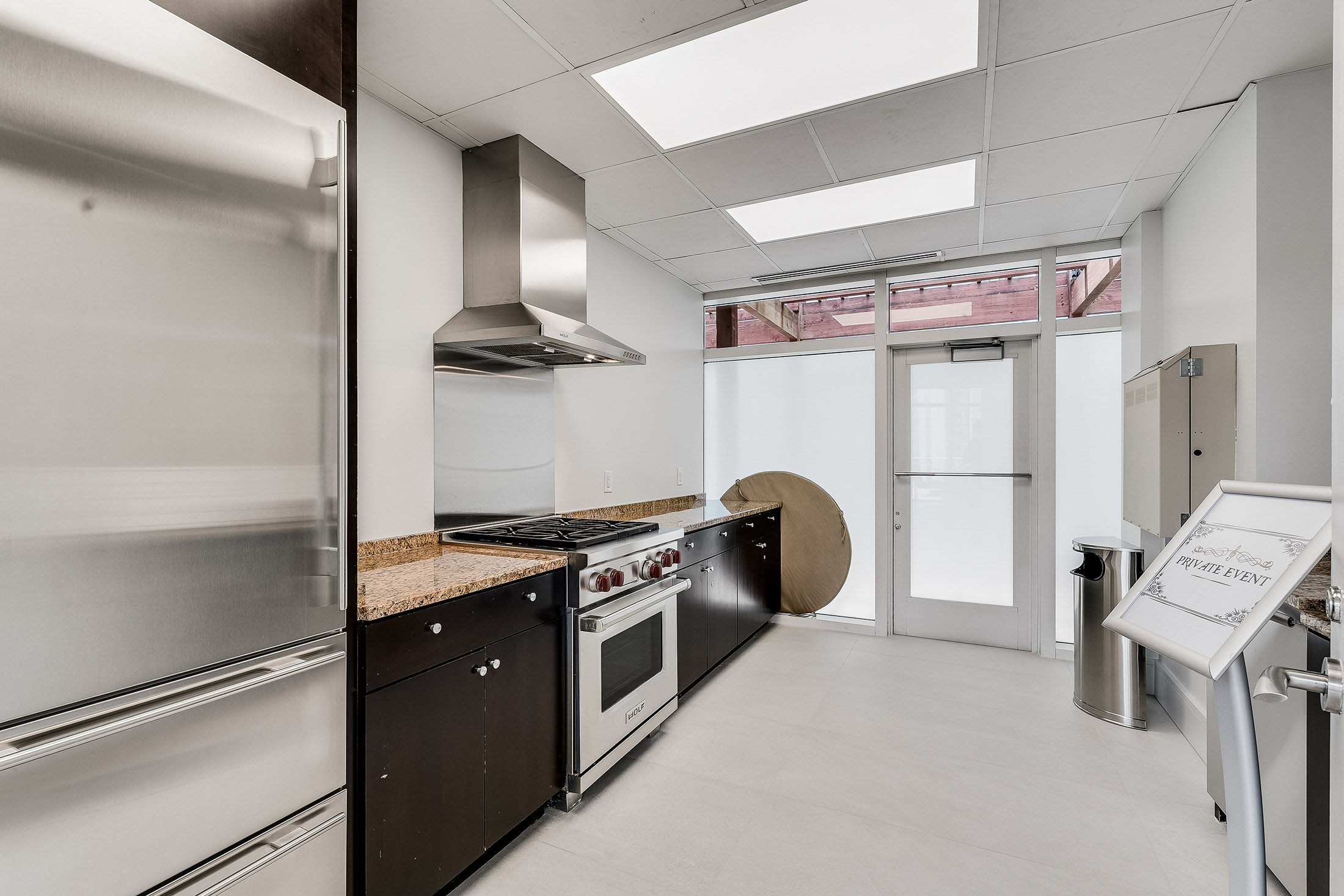  Immaculate Two Bedroom with Dedicated Office/Den at Sought-after Terminus - 物件實景