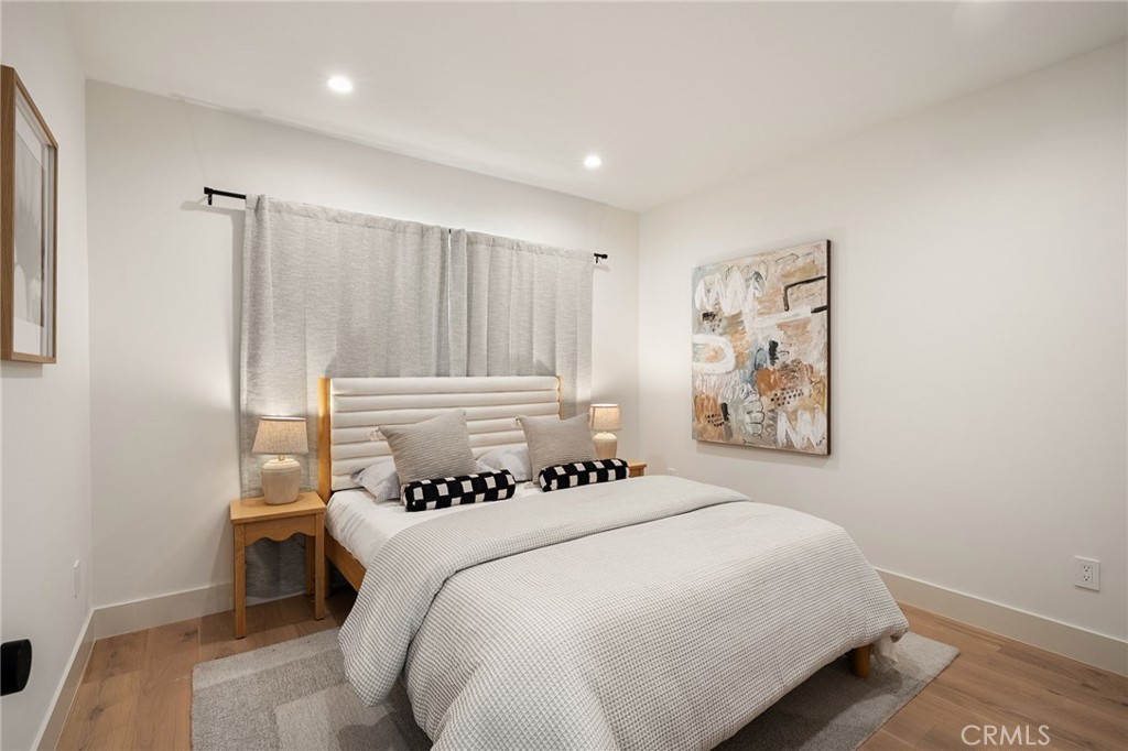 Valley Village, California, 91607, United States, 3 Bedrooms Bedrooms, ,3 BathroomsBathrooms,Residential,For Sale,2002294