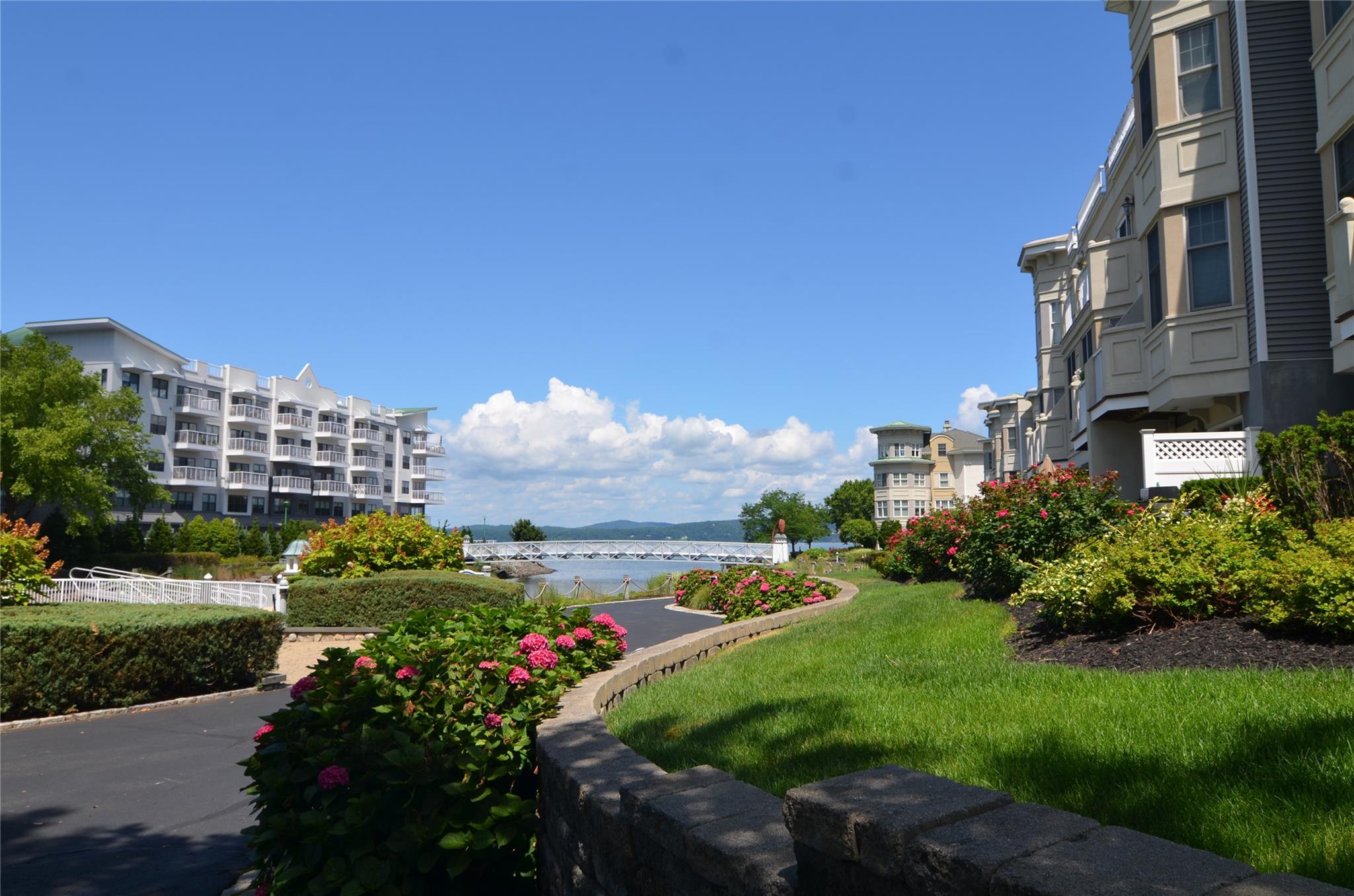 Haverstraw, New York, 10927, United States, 2 Bedrooms Bedrooms, ,2 BathroomsBathrooms,Residential,For Sale,1819239