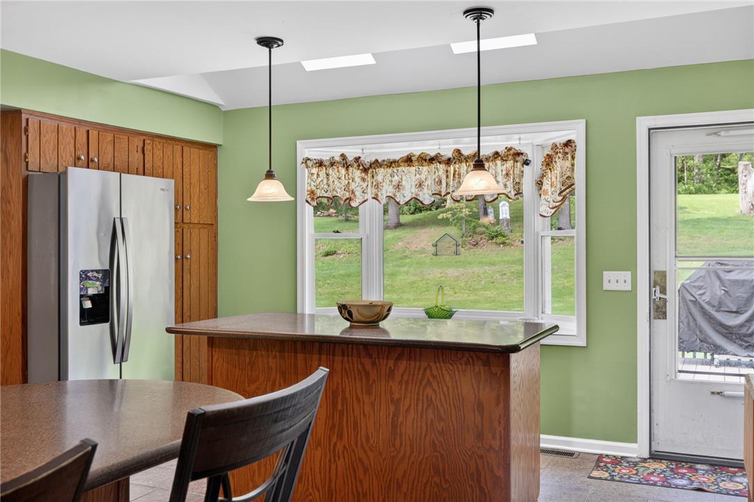 Lower Saucon Twp, Pennsylvania, 18055, United States, 5 Bedrooms Bedrooms, ,4 BathroomsBathrooms,Residential,For Sale,2048315