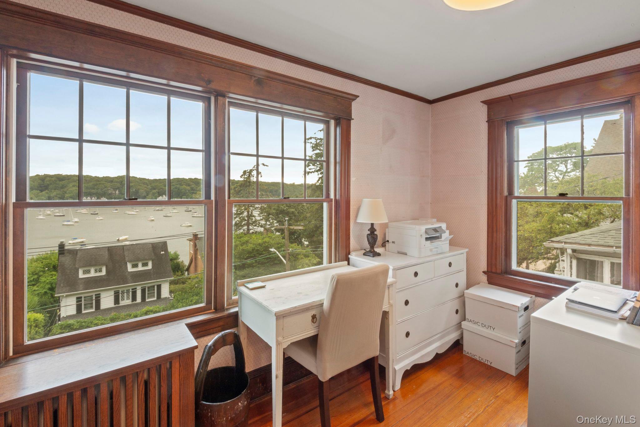 Northport, New York, 11768, United States, 3 Bedrooms Bedrooms, ,2 BathroomsBathrooms,Residential,For Sale,1925556