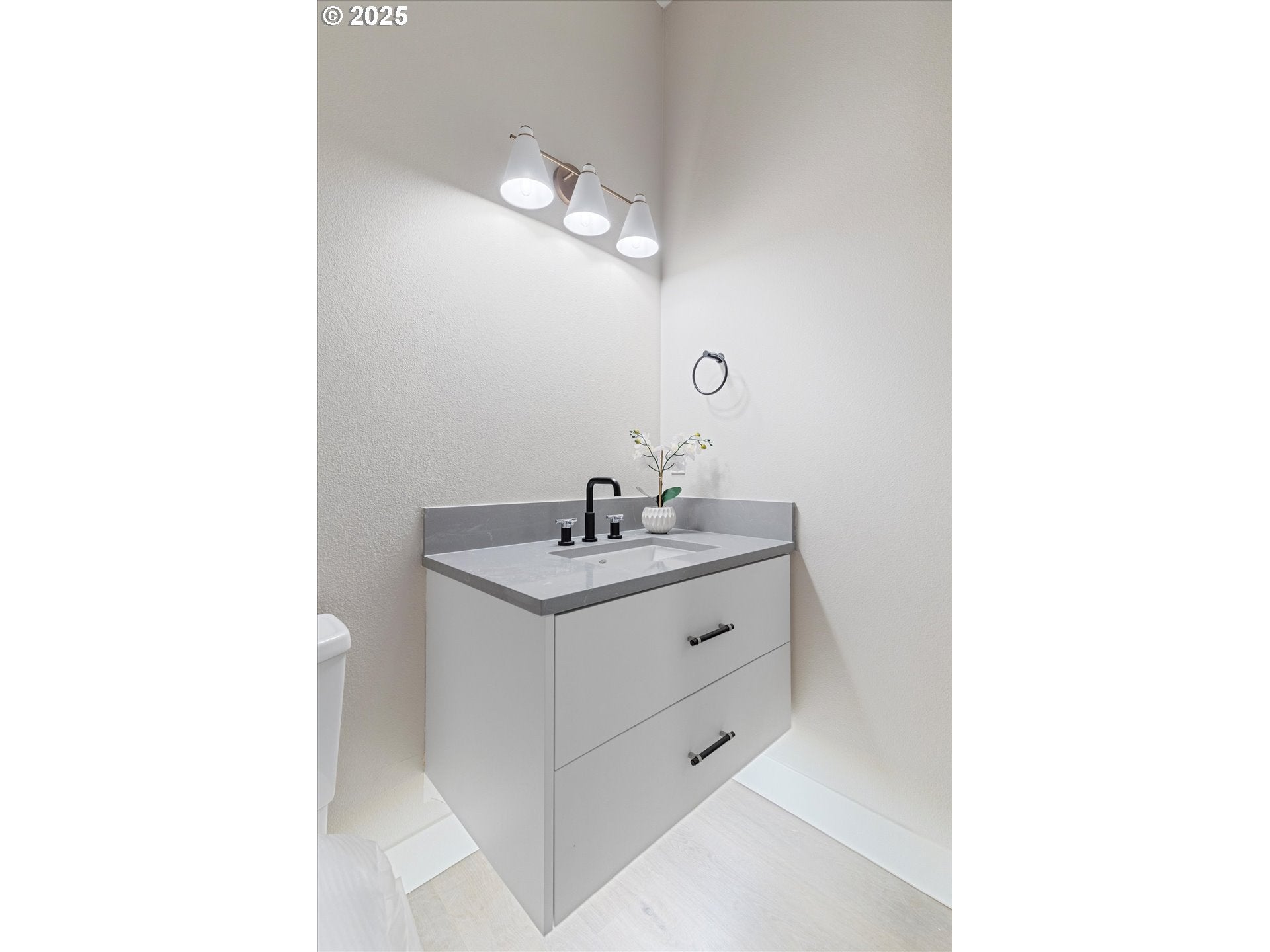 CannonBeach, Oregon, 97110, United States, 4 Bedrooms Bedrooms, ,4 BathroomsBathrooms,Residential,For Sale,2003076