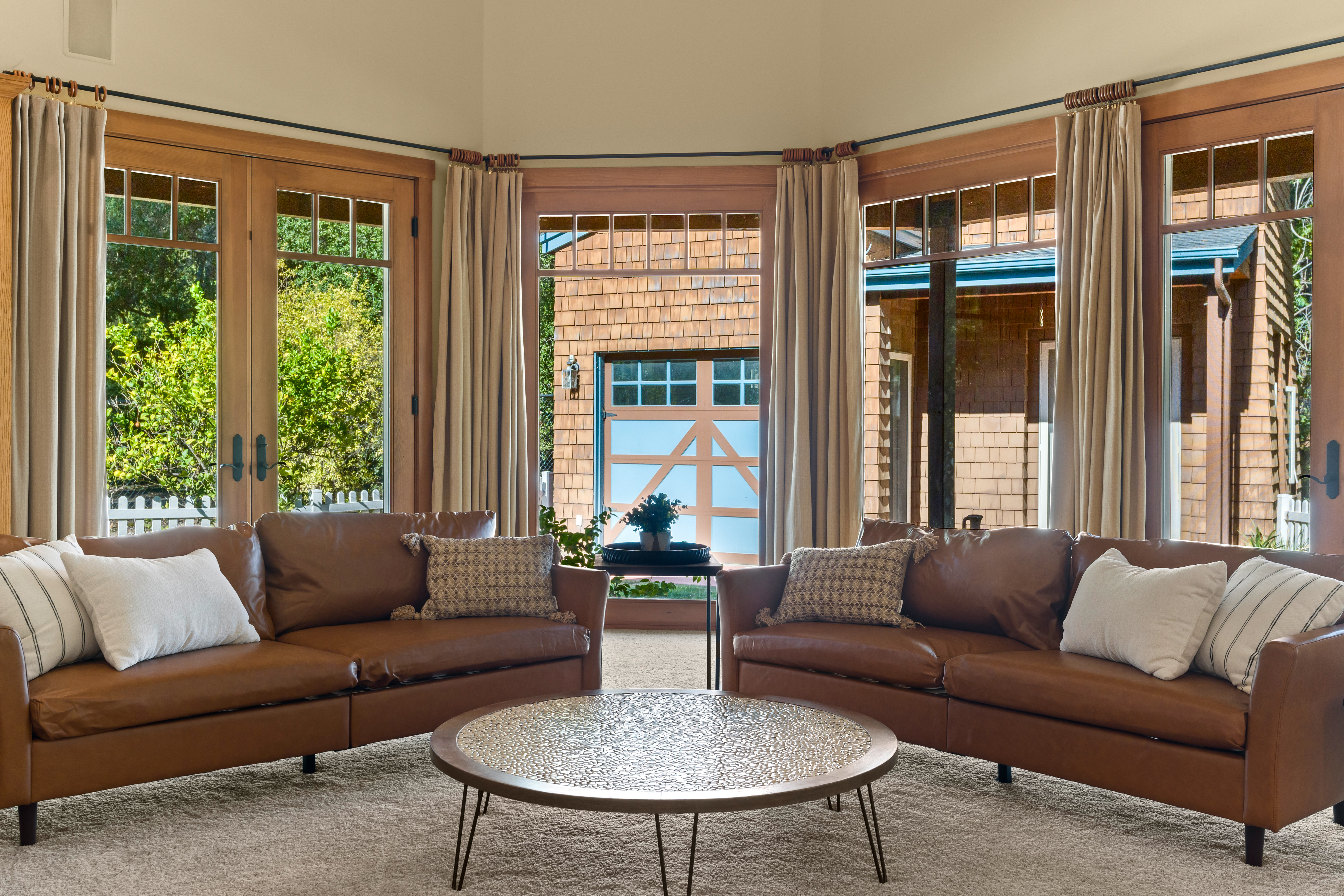  402 South Montgomery Street, Ojai, CA 93023 - 物件實景