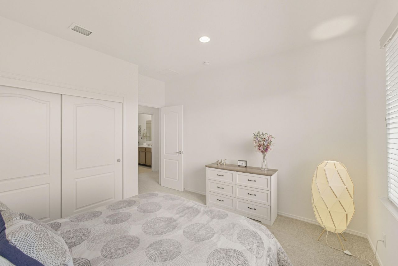 Albuquerque, New Mexico, 87120, United States, 5 Bedrooms Bedrooms, ,4 BathroomsBathrooms,Residential,For Sale,1957910