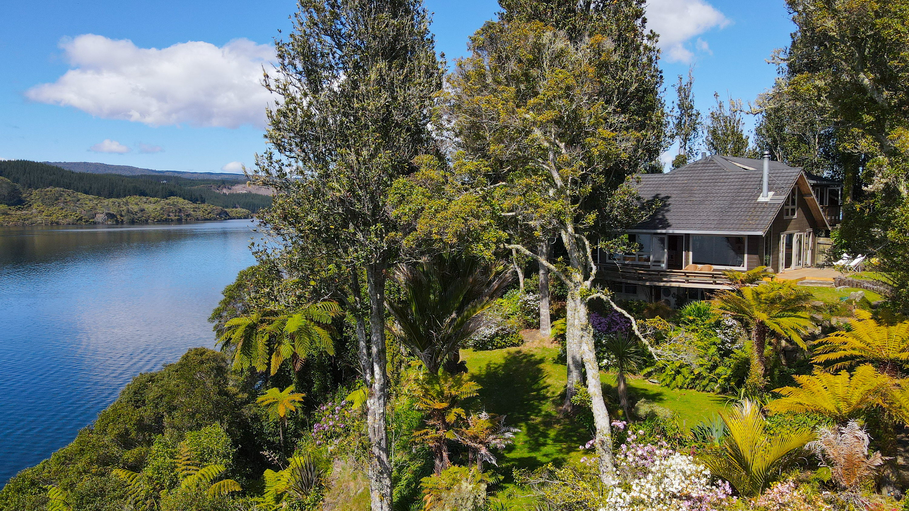  A Hidden Retreat on Lake Rotoiti - 物件實景