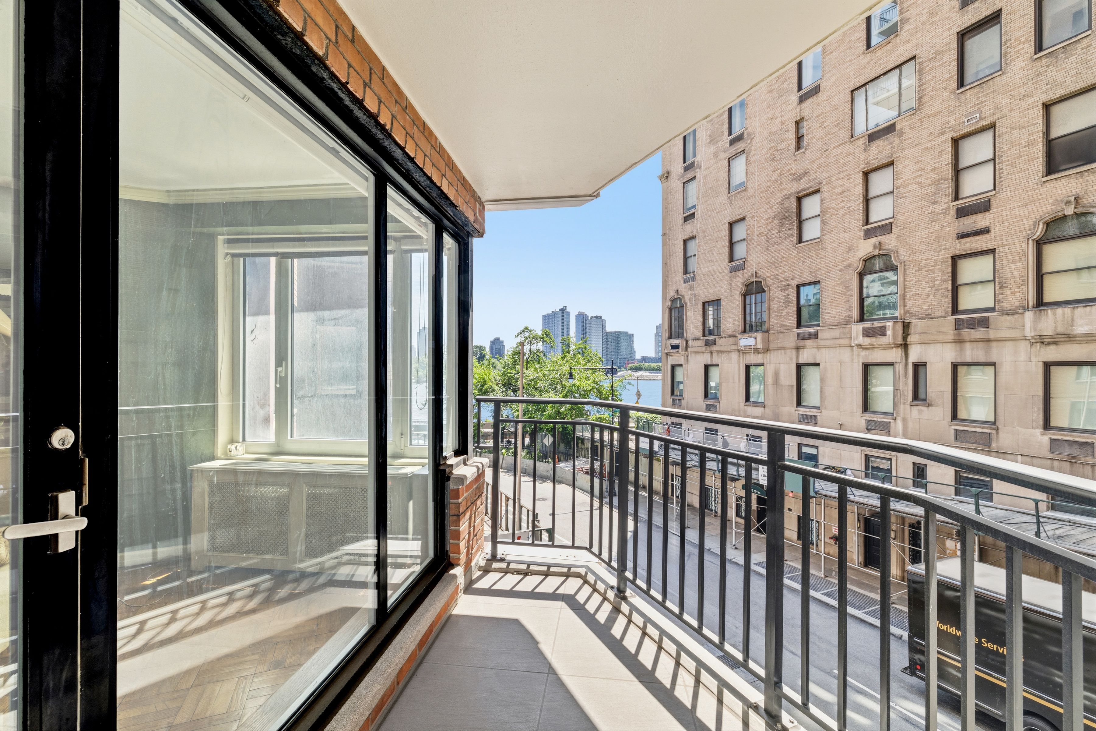  60 Sutton Place South - 物件實景