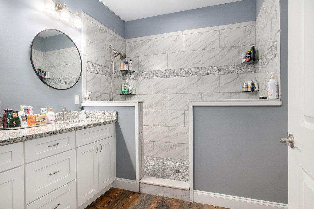 Blue Ridge, Georgia, 30513, United States, 4 Bedrooms Bedrooms, ,3 BathroomsBathrooms,Residential,For Sale,1919081