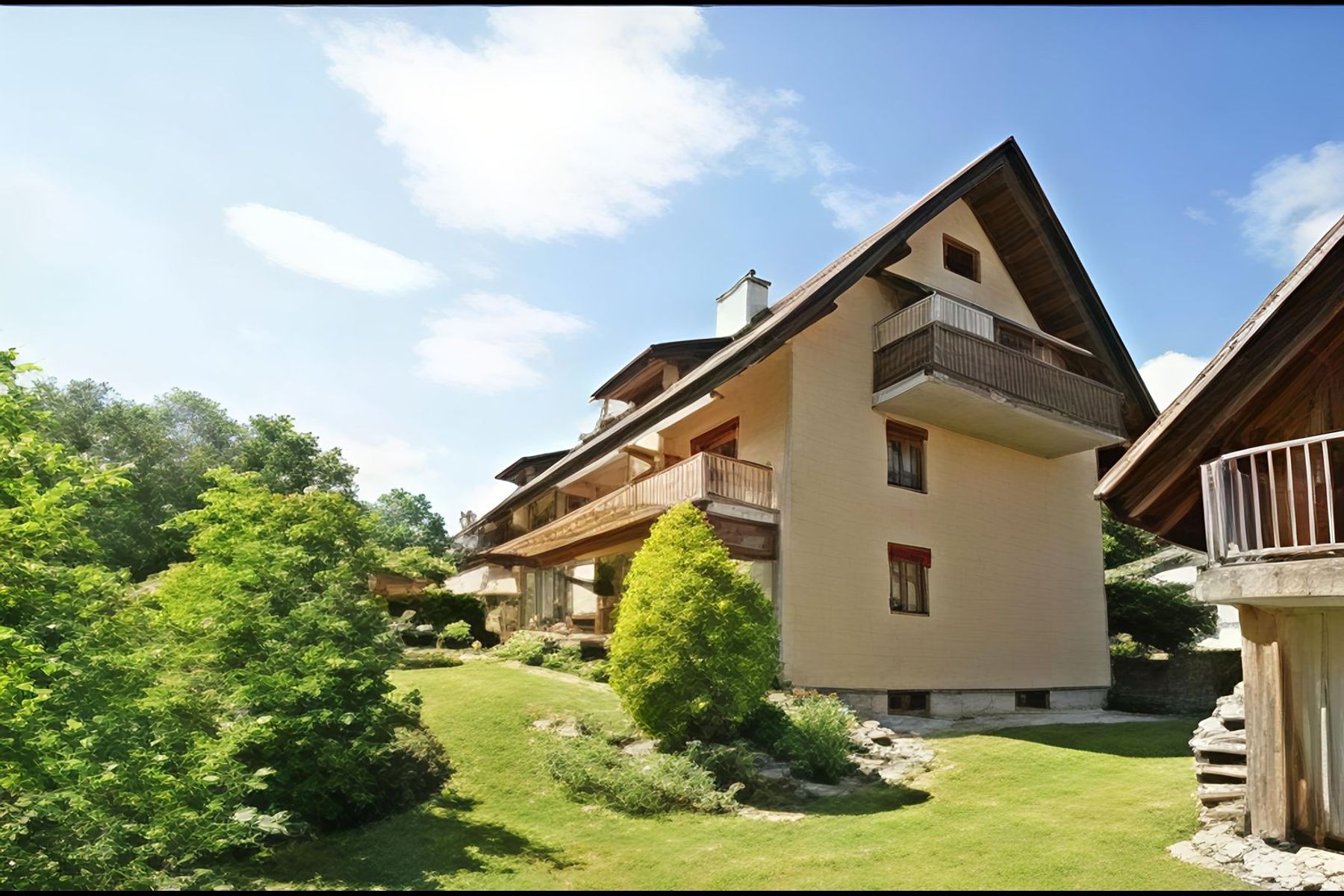  Prestigious 5.5-room duplex ?Pieds dans l