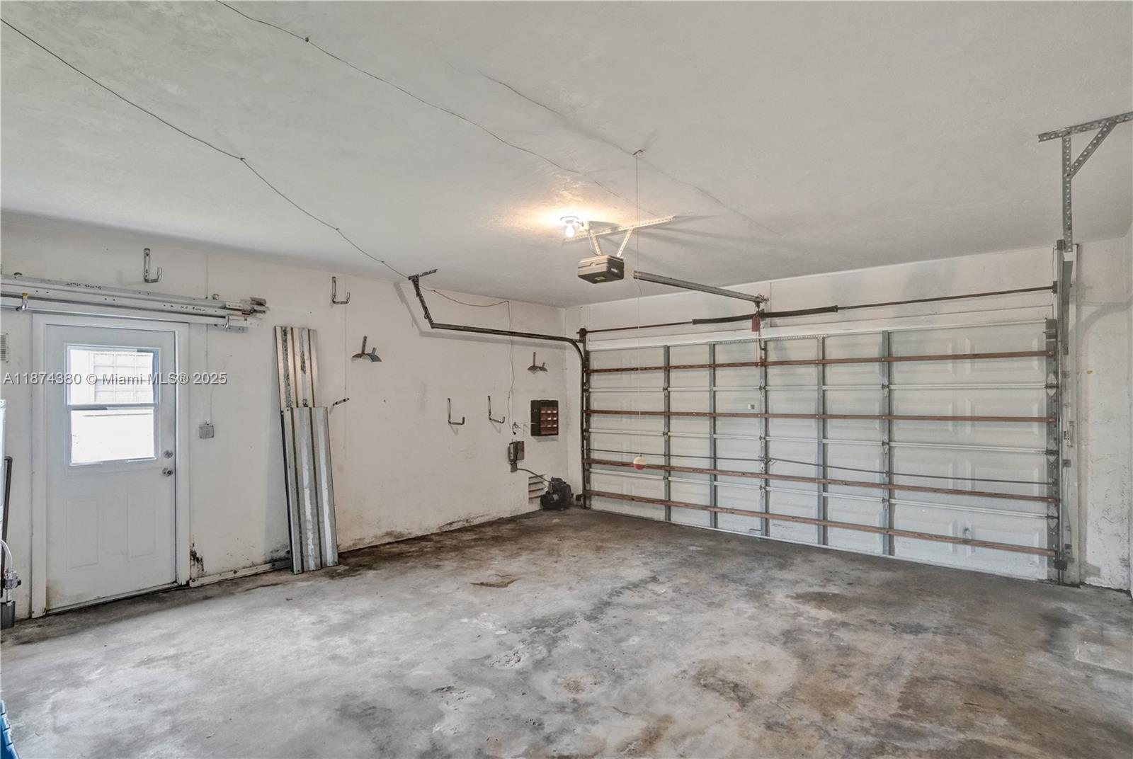 Cutler Bay, Florida, 33189, United States, 3 Bedrooms Bedrooms, ,2 BathroomsBathrooms,Residential,For Sale,1941655