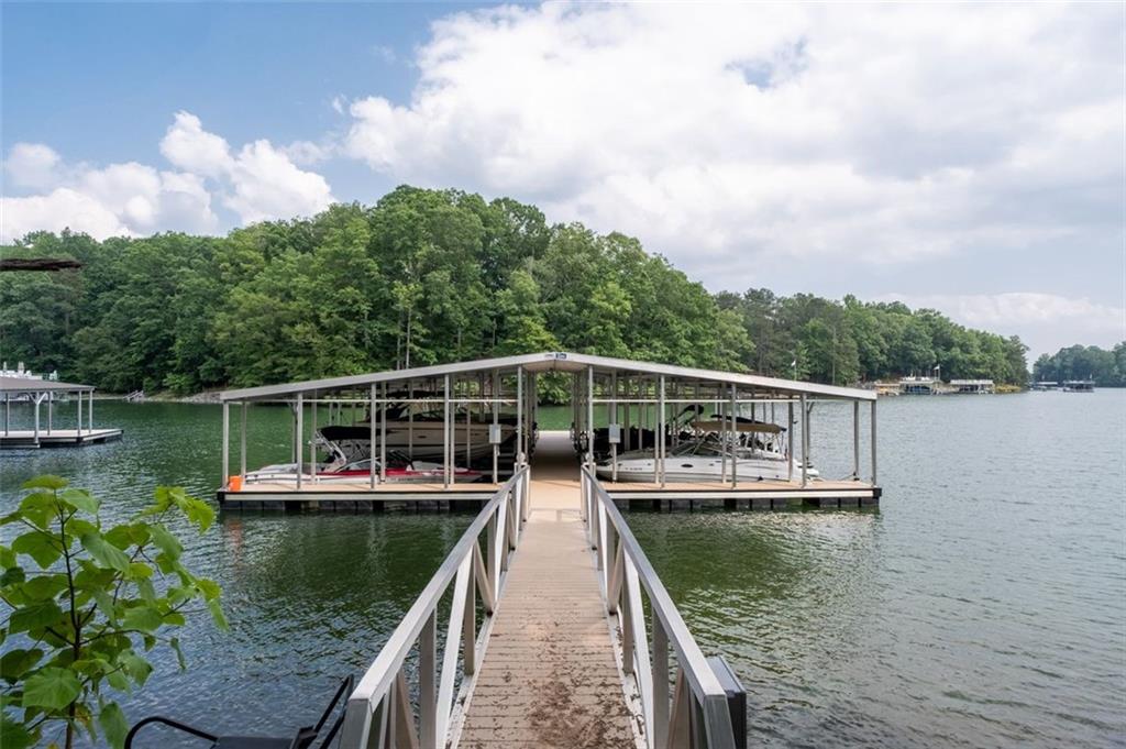 Gainesville, Georgia, 30506, United States, 5 Bedrooms Bedrooms, ,5 BathroomsBathrooms,Residential,For Sale,1846950