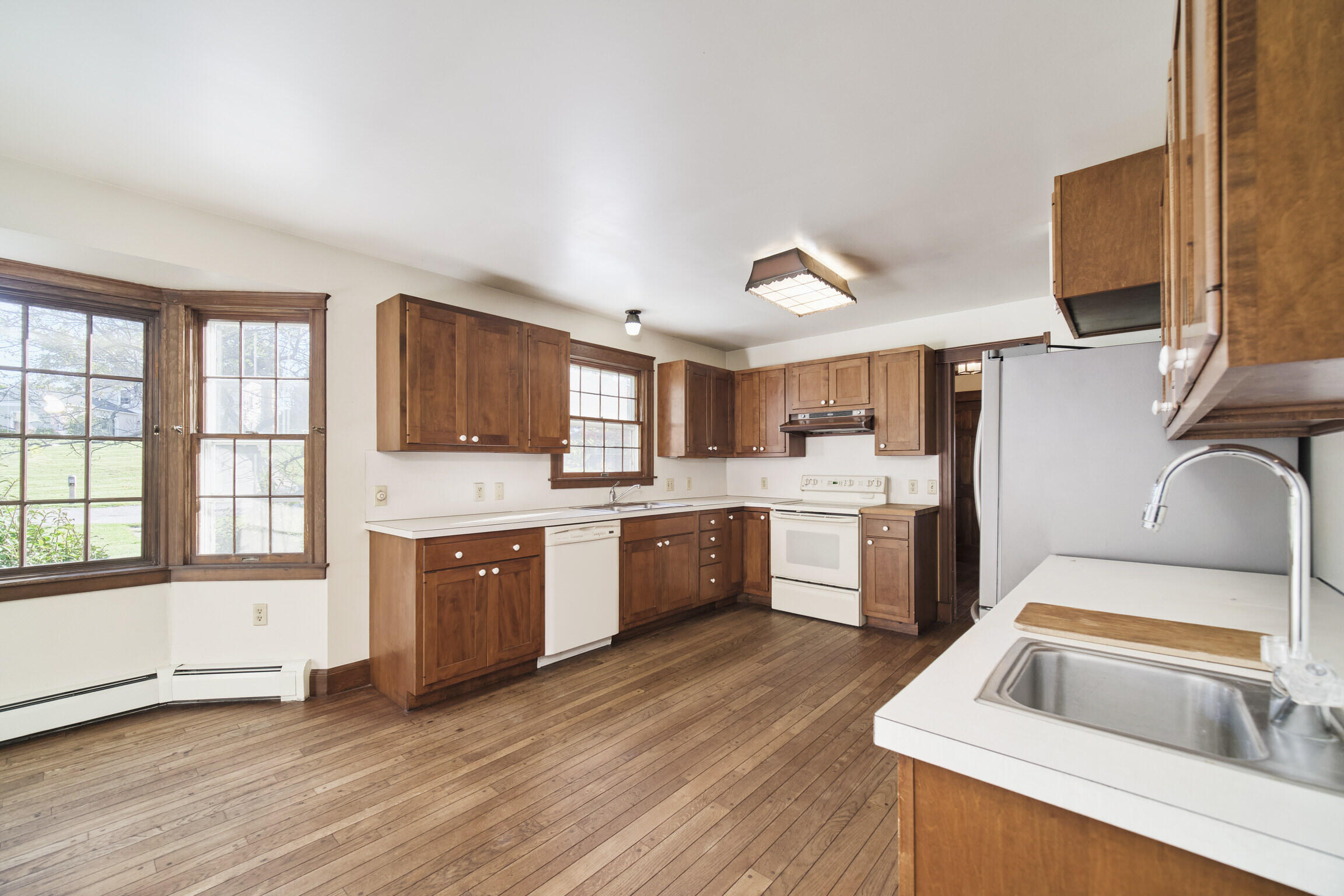 Manistee, Michigan, 49660, United States, 4 Bedrooms Bedrooms, ,3 BathroomsBathrooms,Residential,For Sale,1975705