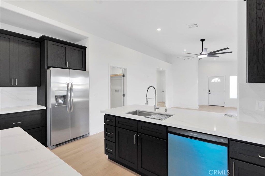 Hesperia, California, 92345, United States, 3 Bedrooms Bedrooms, ,3 BathroomsBathrooms,Residential,For Sale,2039750