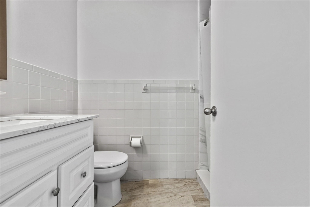 Cambridge, Massachusetts, 02138, United States, 3 Bedrooms Bedrooms, ,3 BathroomsBathrooms,Residential,For Sale,2040647