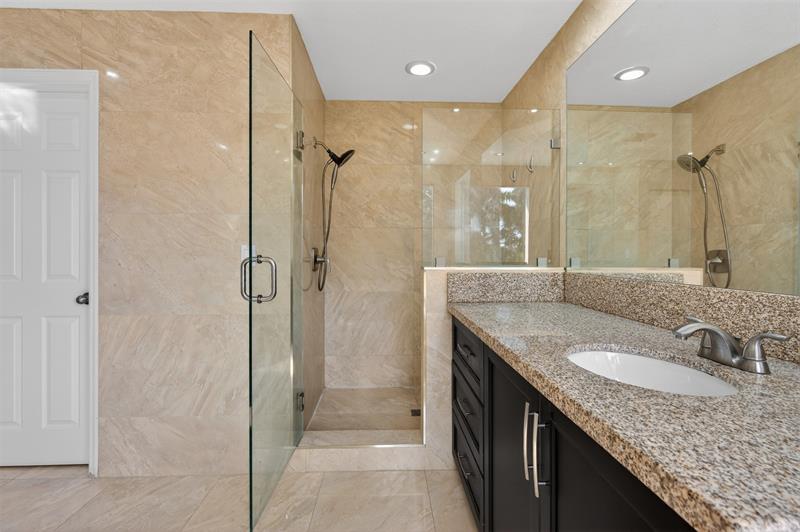 Weston, Florida, 33332, United States, 5 Bedrooms Bedrooms, ,4 BathroomsBathrooms,Residential,For Sale,2003132