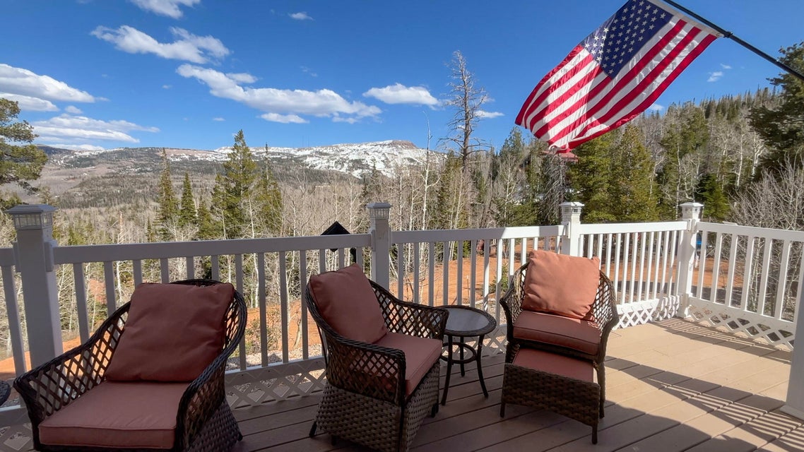Brian Head, Utah, 84719, United States, 5 Bedrooms Bedrooms, ,3 BathroomsBathrooms,Residential,For Sale,1951004
